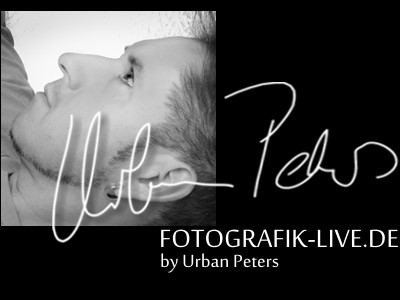 Fotogrtafik Live by Urban Peters